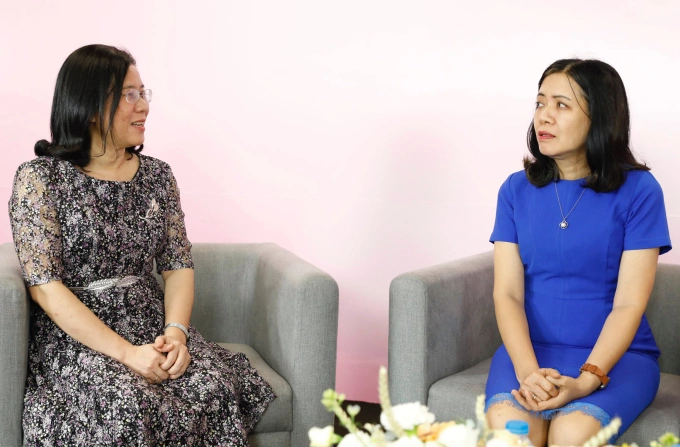 Bác sĩ Ngọc Phượng trấn an các gia đình có bé sinh non không nên quá lo lắng nhưng cần tuân thủ các hướng dẫn của bác sĩ để phát triển bình thường.