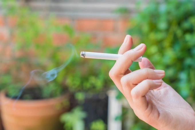 Khói thuốc lá chứa nhiều chất độc hại có thể gây ung thư. Ảnh: Freepik