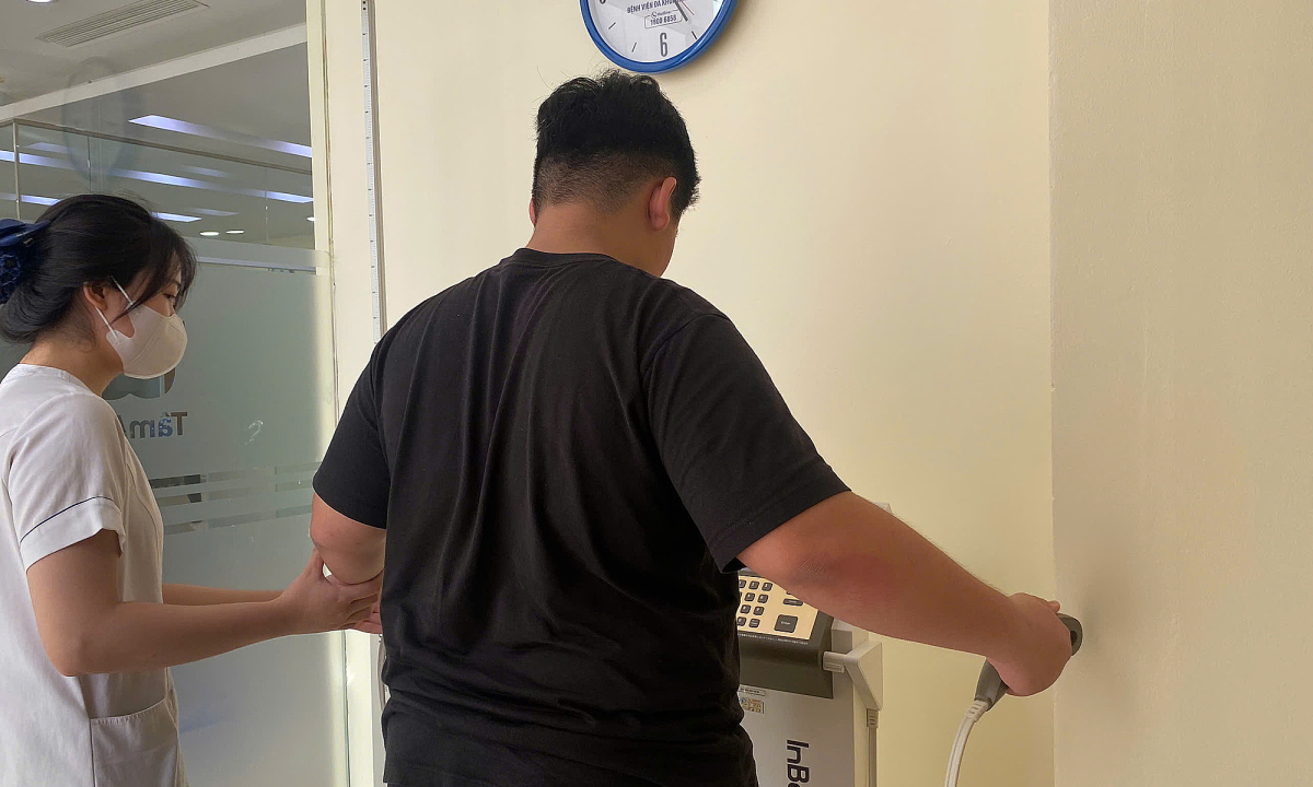 Người đàn ông nặng 109 kg mắc đái tháo đường, gan nhiễm mỡ