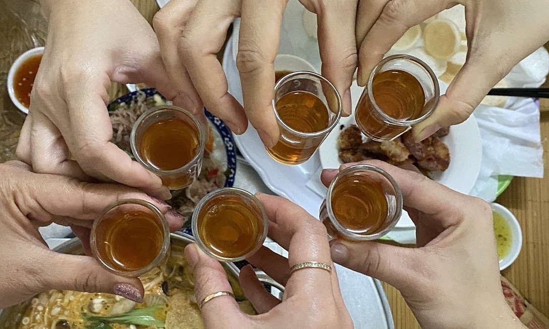 Có nên uống rượu để tăng nhiệt độ cơ thể?