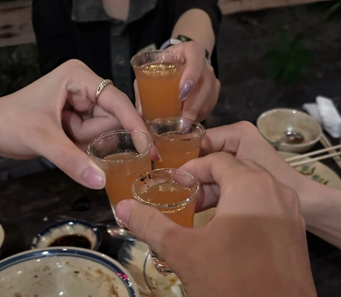 Cồn mất nhiều giờ để đào thải hoàn toàn khỏi cơ thể sau khi uống rượu. Ảnh minh hoạ: Ngọc Phạm