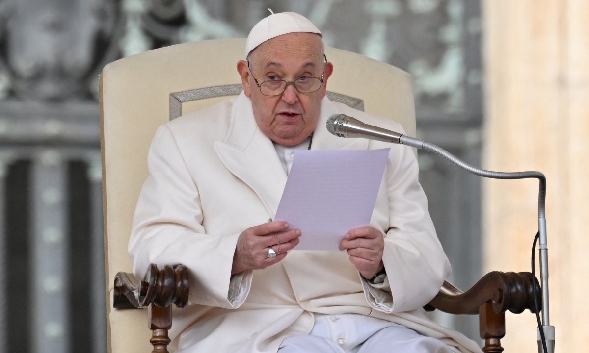 Nhiễm trùng huyết - biến chứng khiến Giáo hoàng Francis nguy kịch