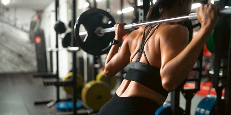 Bỏ tập gym vì bị PT 'chèo kéo'