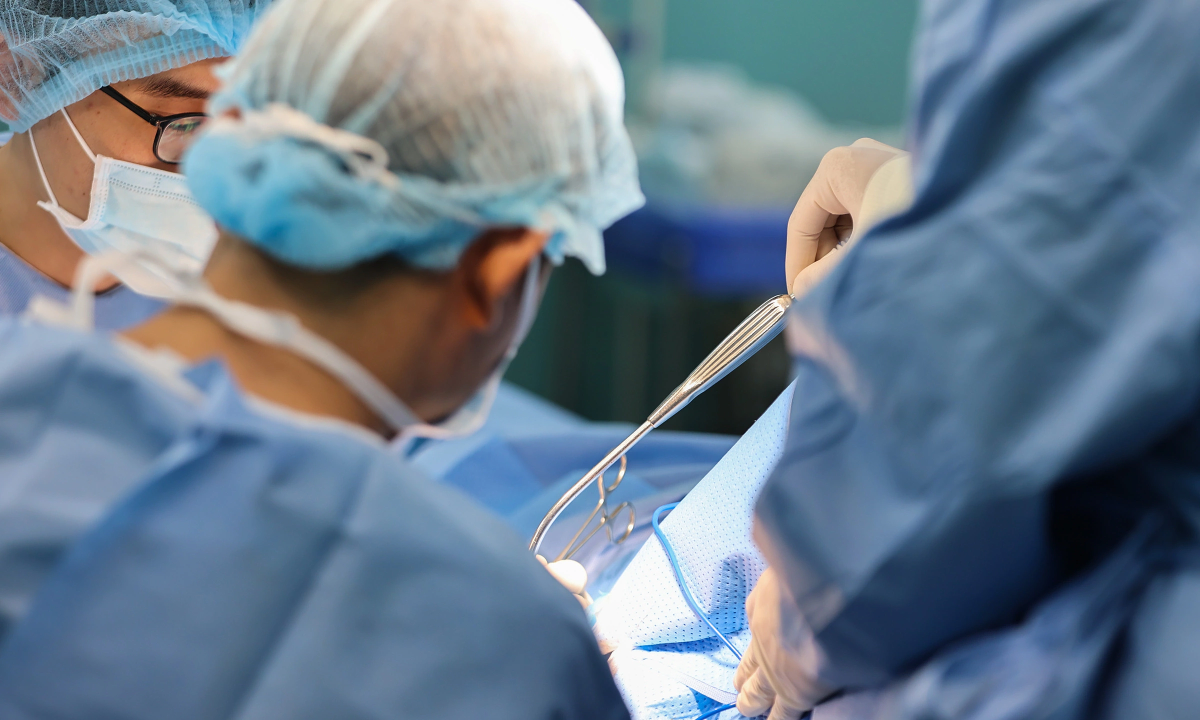 Ruột xoắn hoại tử 1,1 mét