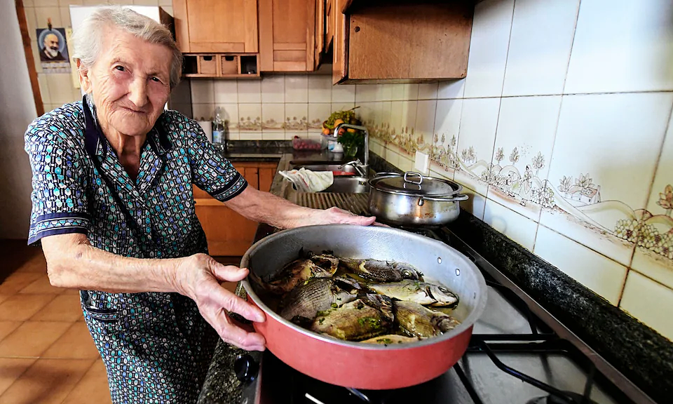 Bí Mật Trường Thọ Ở Làng Cilento, Italy: 6 Bài Học Đời Sống Đáng Ngưỡng!