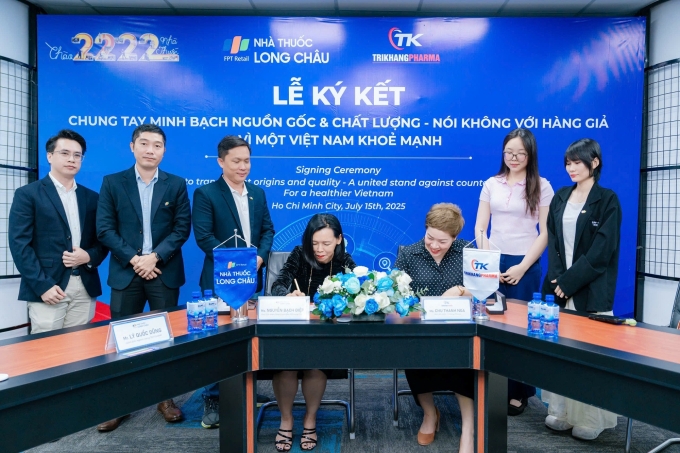 Sự kiện ký kết giữa Long Châu và Trí Khang Pharma. Ảnh: Trí Khang Pharma