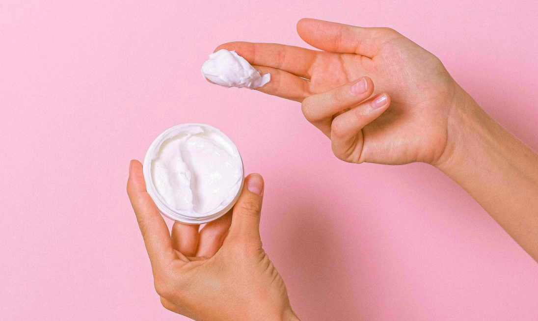 8 loại mỹ phẩm nhập khẩu Đức công thức không đúng với công bố