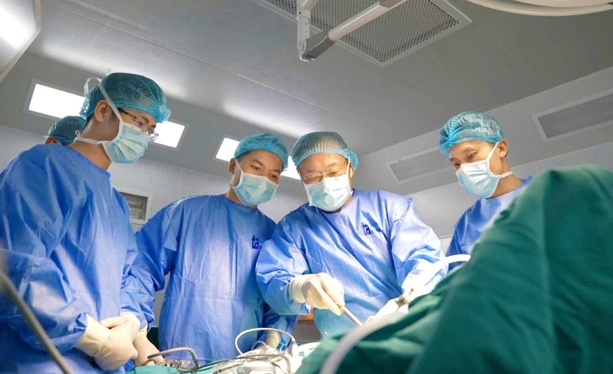 Êkíp bác sĩ phẫu thuật ung thư dạ dày. Ảnh: Bệnh viện Đa khoa Tâm Anh