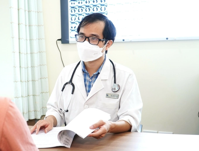 Bác sĩ Ngân tư vấn cho người bệnh. Ảnh minh họa: Bệnh viện Đa khoa Tâm Anh