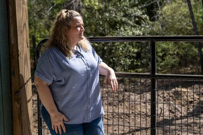 Erin Schaeffer tại nhà riêng ở St. George, Georgia. Ảnh: KFF Health News