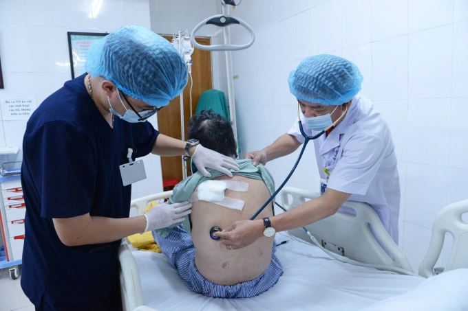 Bệnh nhân đang được điều trị tại Bệnh viện Nội tiết Trung ương. Ảnh: Bệnh viện cung cấp