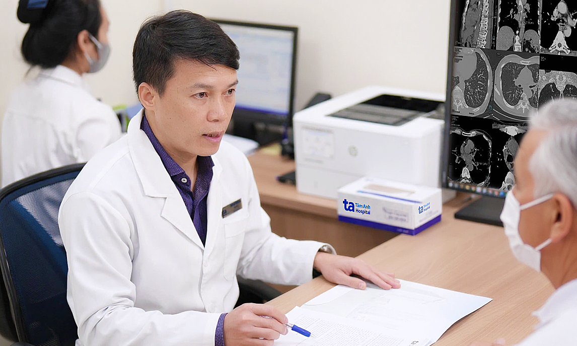 Lần thứ hai ung thư, người đàn ông từ chối ra nước ngoài điều trị