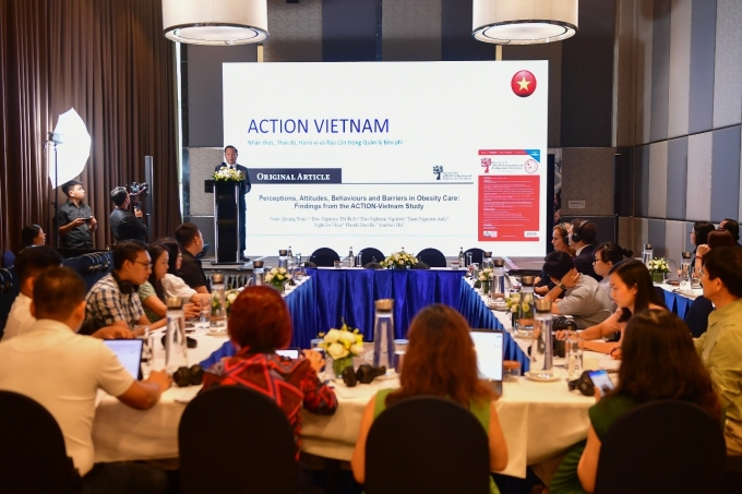 PGS.TS Nguyễn Anh Tuấn, đồng tác giả nghiên cứu Action-Vietnam, chia sẻ về các phát hiện chính từ nghiên cứu. Ảnh: Novo Nordisk