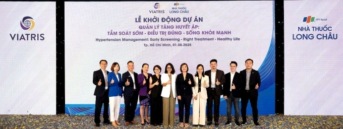 Hai đơn vị thể hiện cam kết đồng hành Vì một Việt Nam khỏe mạnh hơn. Ảnh: LC
