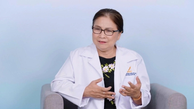 BS.CKI Bạch Thị Chính, Giám đốc Y khoa, Hệ thống Tiêm chủng VNVC. Ảnh: Ảnh cắt từ tọa đàm