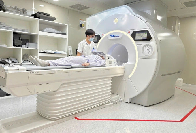 Chụp MRI 3 Tesla giúp phát hiện sớm các bất thường mạch máu. Ảnh: Bệnh viện Đa khoa Tâm Anh