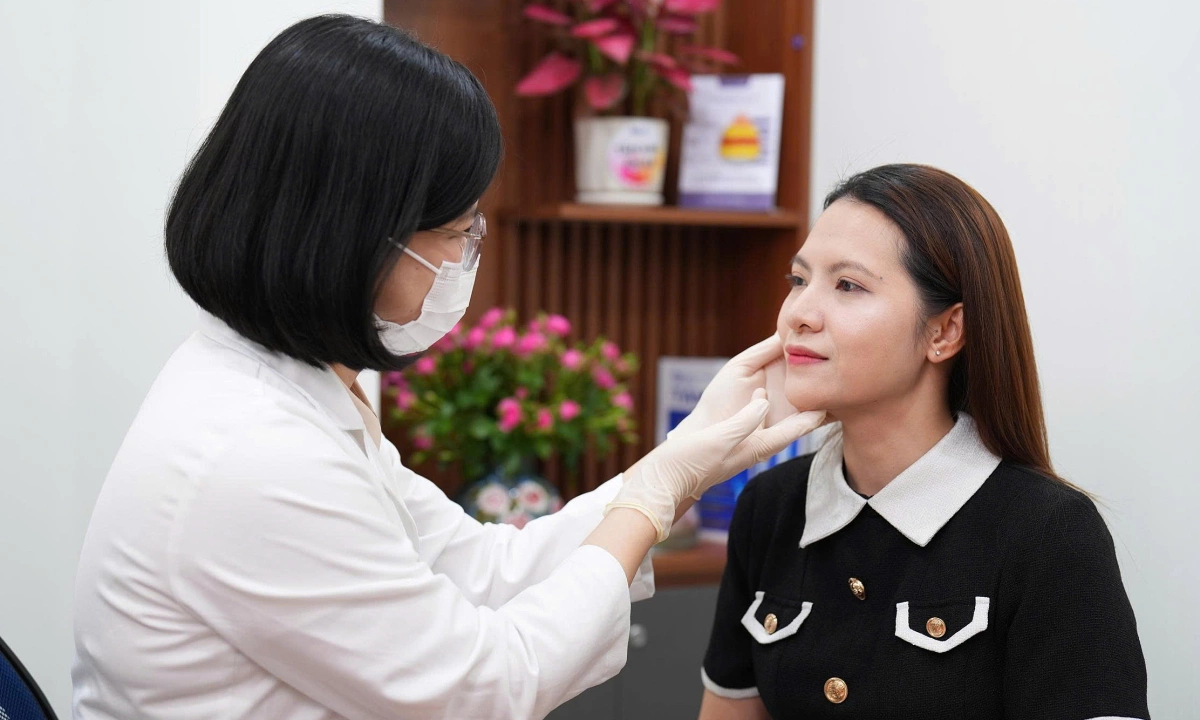 5 điều nên tránh khi trị mụn trứng cá