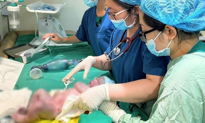 Em bé chào đời khoẻ mạnh. Ảnh: Bệnh viện cung cấp