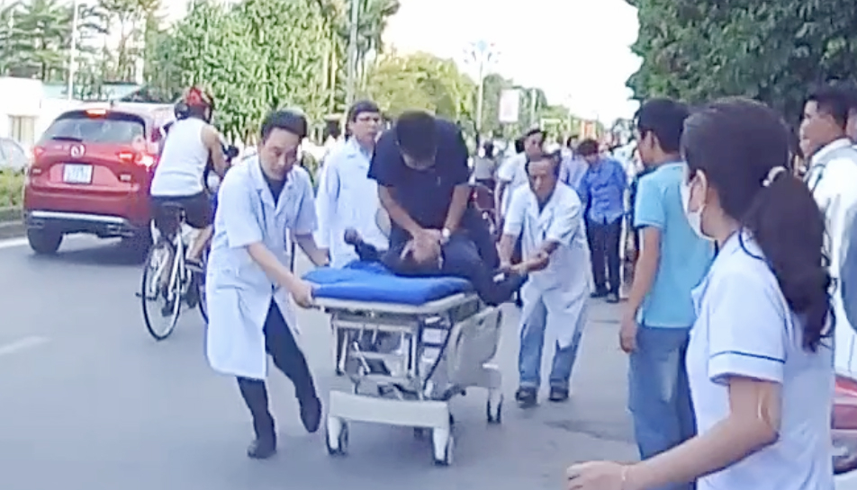 Thần tốc cứu sống công nhân ngưng tim do điện giật