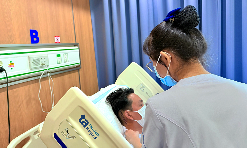U chèn ép thân não gây triệu chứng giống rối loạn tiền đình