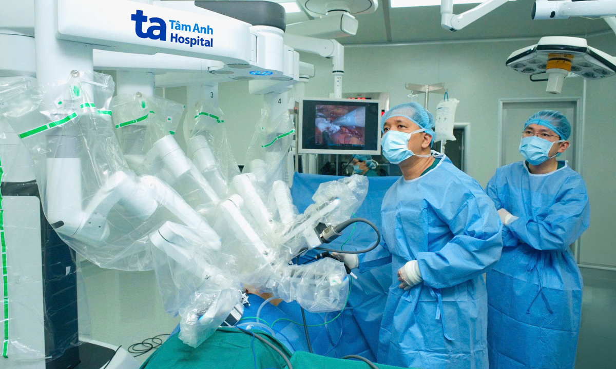 U ung thư nằm lọt thỏm giữa thận