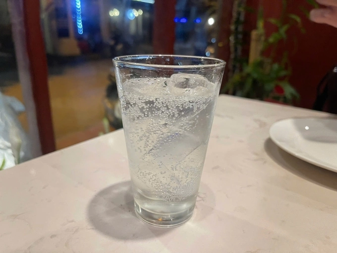 Uống quá nhiều nước, vượt quá khả năng đào thải của thận, gây quá tải tuần hoàn. Ảnh: Ly Nguyễn