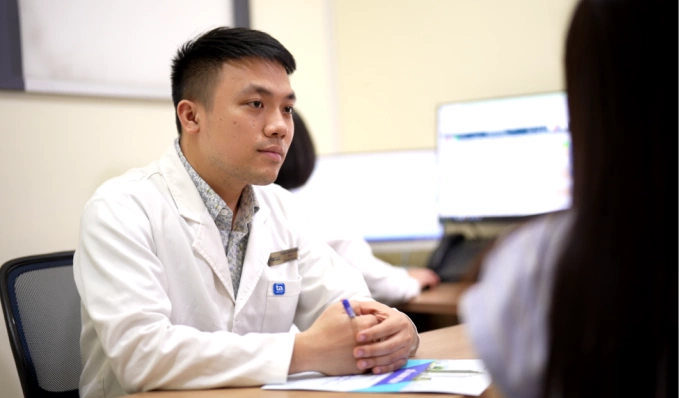 Bác sĩ Dương tư vấn cho một bệnh nhân mắc trầm cảm. Ảnh minh họa: Bệnh viện Đa khoa Tâm Anh