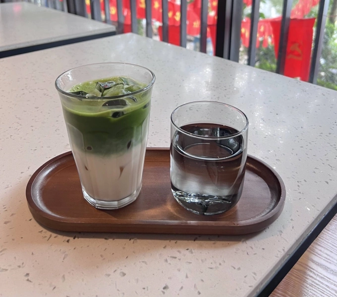 Matcha latte là thức uống yêu thích của nhiều người. Ảnh: Hằng Trần