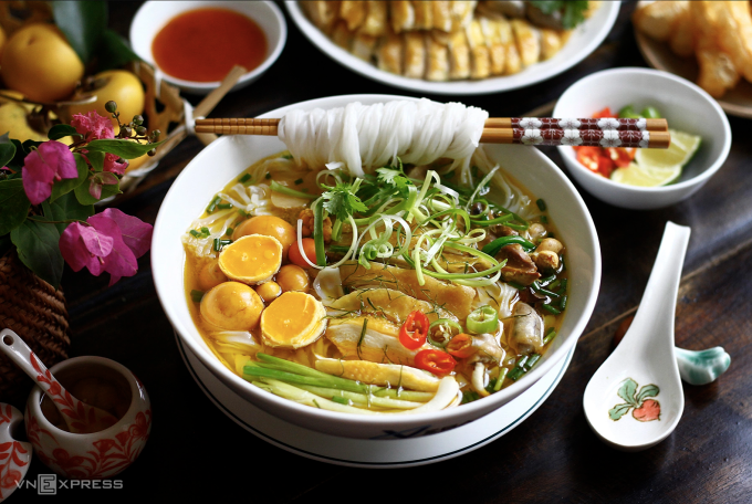 Phở gà - món ăn sáng phổ biến của người Hà Nội. Ảnh: Bùi Thủy