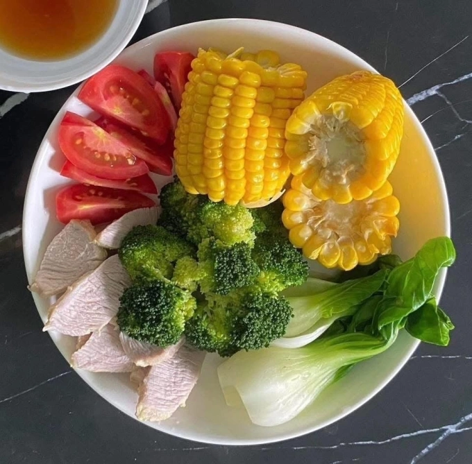 Bông cải xanh chứa lutein và zeaxanthin rất tốt cho mắt. Ảnh: Đình Diệu