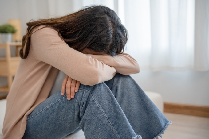 Nhiều bệnh nhân mắc sùi mào gà bị lo âu, trầm cảm. Ảnh minh họa: Vecteezy
