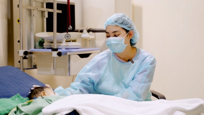 Vinmec ghép gan thành công từ người hiến chết não cho bé 8 tháng, nặng 6,5kg – một trong các ca ghép tạng nhỏ tuổi, nhẹ cân nhất Việt Nam. Ảnh: Vinmec