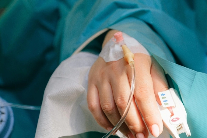 Người xơ gan khi mắc Dengue có nguy cơ kéo dài thời gian nằm viện. Ảnh: Pexels