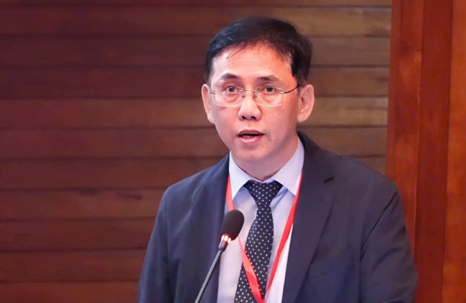 TS.BS Nguyễn Hoàng Bình, Trưởng khoa Ngoại Lồng ngực, Bệnh viện Chợ Rẫy, tại hội nghị khoa học ngày 2/10. Ảnh: Bệnh viện cung cấp