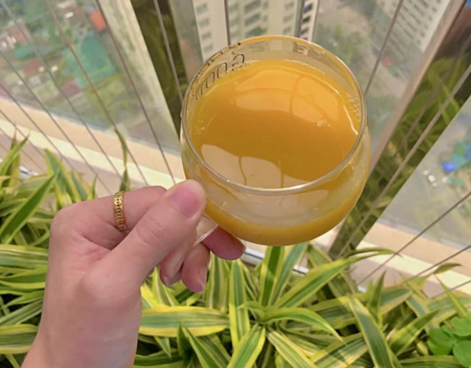 Tác dụng chính của nước ép trái cây là cung cấp vi lượng cho cơ thể chứ không phải thải độc. Ảnh: Hằng Trần