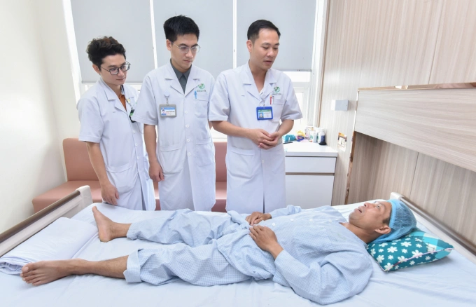 Bệnh nhân hồi phục sau mổ. Ả: Bệnh viện cung cấp