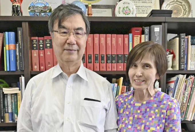 Người vợ tào khang đứng sau thành công của giáo sư giành giải Nobel Y sinh