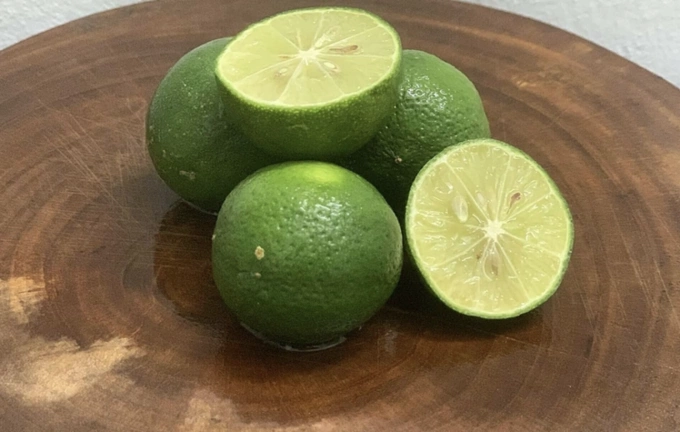 Chanh giúp giải độc, tăng cường miễn dịch. Ảnh: Lê Nguyễn