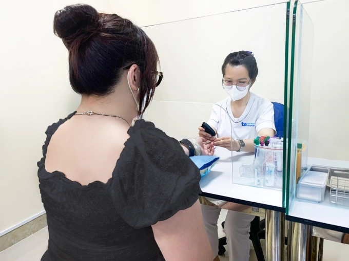 Kiểm tra đường huyết tại Bệnh viện Đa khoa Tâm Anh TP HCM. Ảnh minh họa: Bệnh viện cung cấp