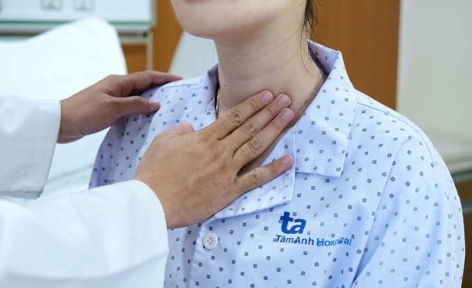 Tuyến giáp tiết quá nhiều hormone làm tăng nguy cơ mắc cường giáp. Ảnh: Bệnh viện Đa khoa Tâm Anh