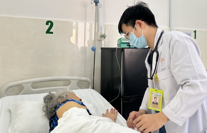 Bệnh nhân trong quá trình điều trị tại viện. Ảnh: Bệnh viện cung cấp