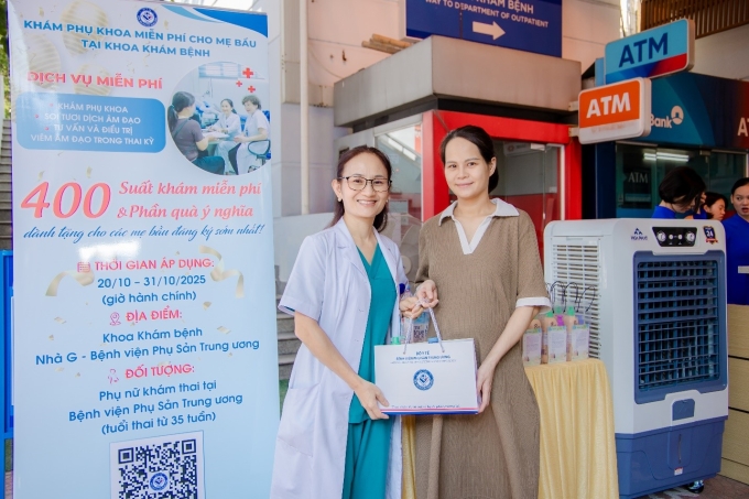 Chương trình khám phụ khoa miễn phí cho mẹ bầu tại Bệnh viện Phụ sản Trung ương. Ảnh: Bimunica