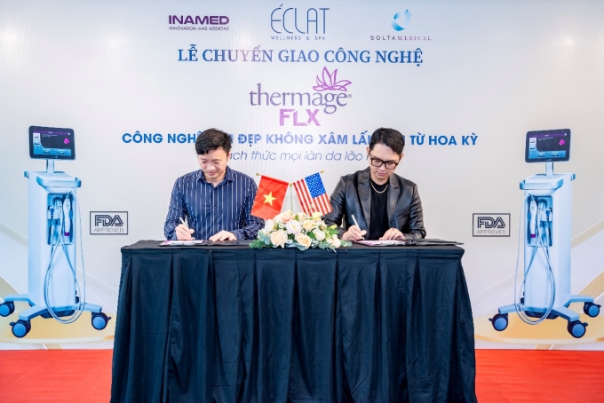 Éclat Việt Nam đầu tư công nghệ trẻ hóa Thermage FLX từ Mỹ Đại diện Éclat và Inamed (phải) ký kết chuyển giao công nghệ mới. Ảnh: Inamed