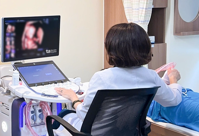 Một thai phụ ốm nghén siêu âm tại Phòng khám Đa khoa Tâm Anh Quận 7. Ảnh minh họa: Huyền Vũ