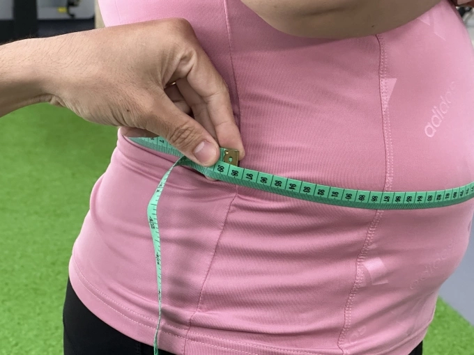 Chu vi vòng bụng lớn là dấu hiệu để đánh giá thừa cân, béo phì. Ảnh minh họa: Bệnh viện Đa khoa Tâm Anh
