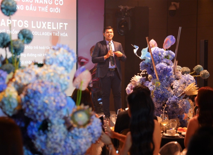 Shynh House giới thiệu công nghệ trẻ hóa da mới tại sự kiện Đại diện Shynh House giới thiệu các liệu trình trẻ hóa toàn diện thế hệ mới, mang đến giải pháp cá nhân hóa - an toàn - hiệu quả cho người sử dụng. Ảnh: Shynh House