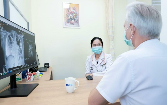 Ông Pirone trong ngày tái khám sức khỏe ổn định. Ảnh: Bệnh viện Đa khoa Tâm Anh