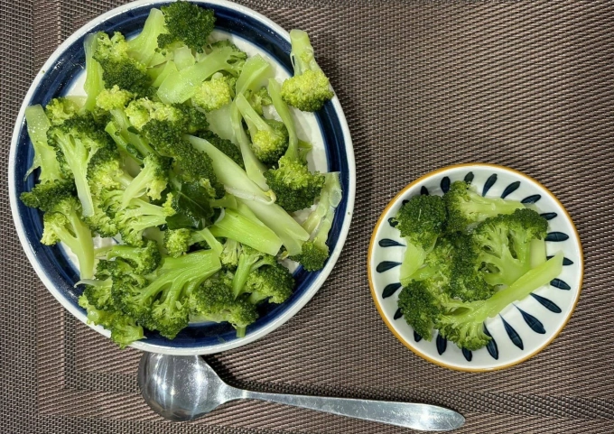 5 loại rau củ giúp phục hồi gan tự nhiên Bông cải xanh chứa sulforaphane, một hợp chất giúp tăng cường giải độc ở gan. Ảnh: Anh Chi