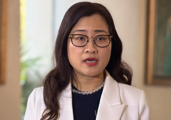 Đề xuất tăng mức đóng BHYT lên 6% để tiến tới miễn viện phí toàn dân Bà Trần Thị Trang, Vụ trưởng Vụ Bảo hiểm Y tế, chia sẻ tại hội thảo. Ảnh: Lê Nga