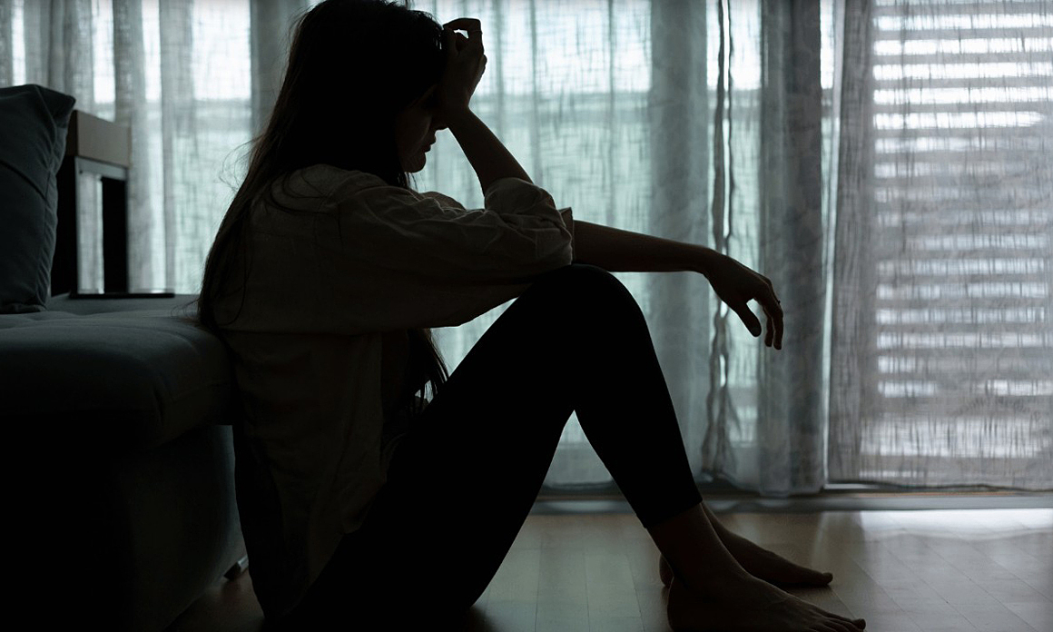 Trầm cảm tuổi teen nấp bóng "ẩm ương" dậy thì